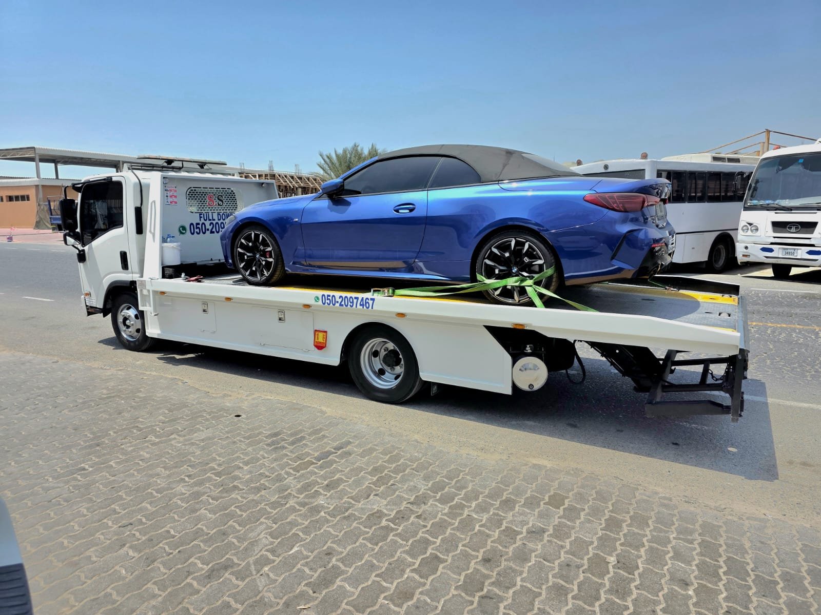 Luxury supercar recovery Dubai — secure transport