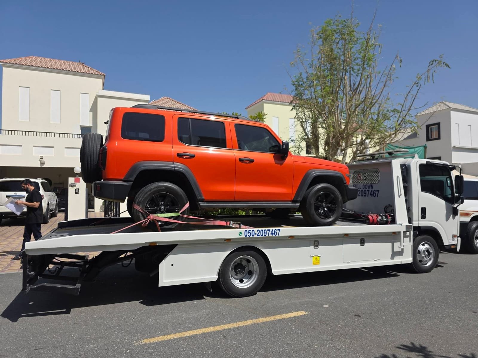 Vehicle carrier Dubai professional flatbed